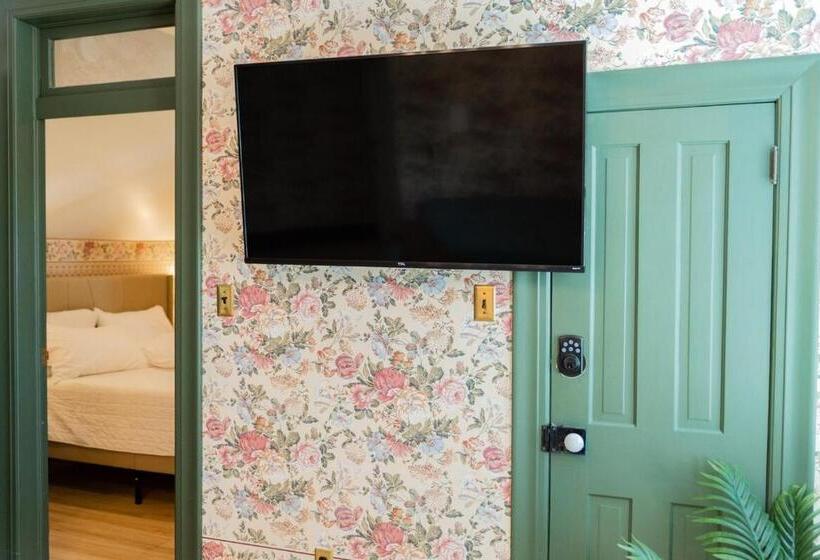 هتل Suite 2 Historic Art City Inn