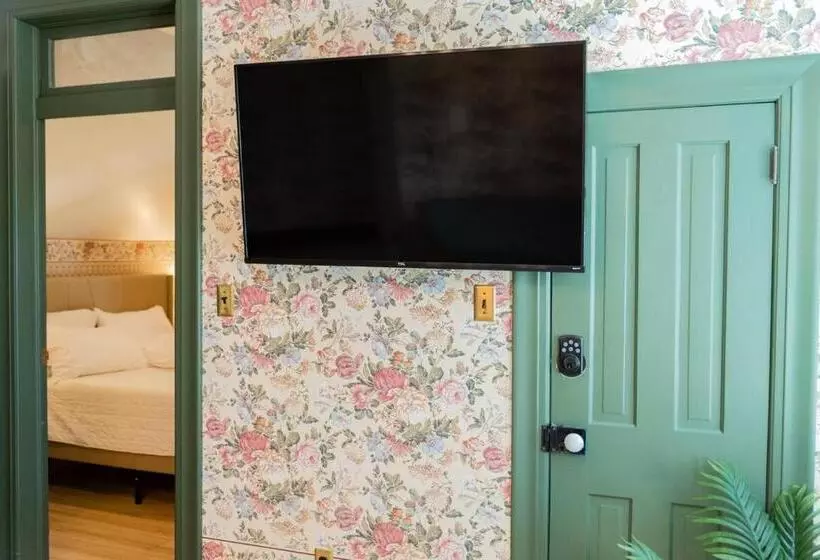 ホテル Suite 2 Historic Art City Inn