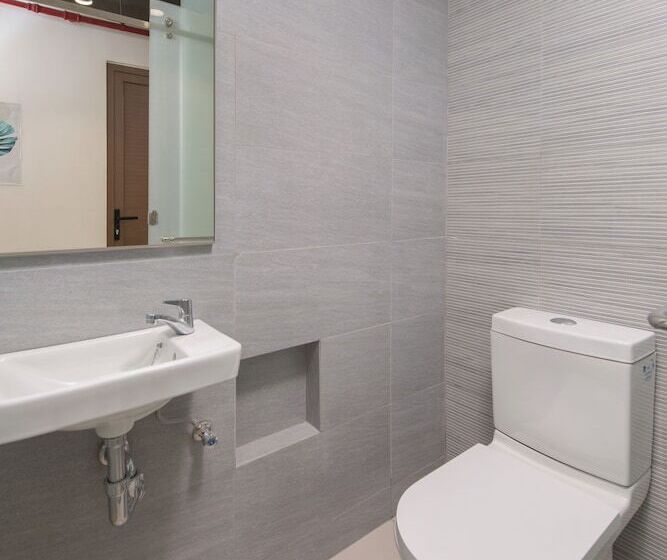 Hotel The Grid Co Living Managed By Hii