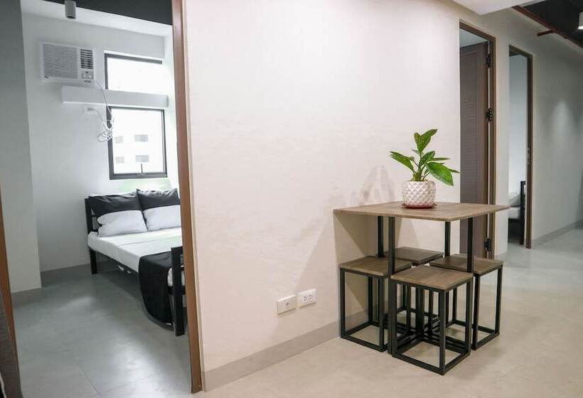 Hotel The Grid Co Living Managed By Hii