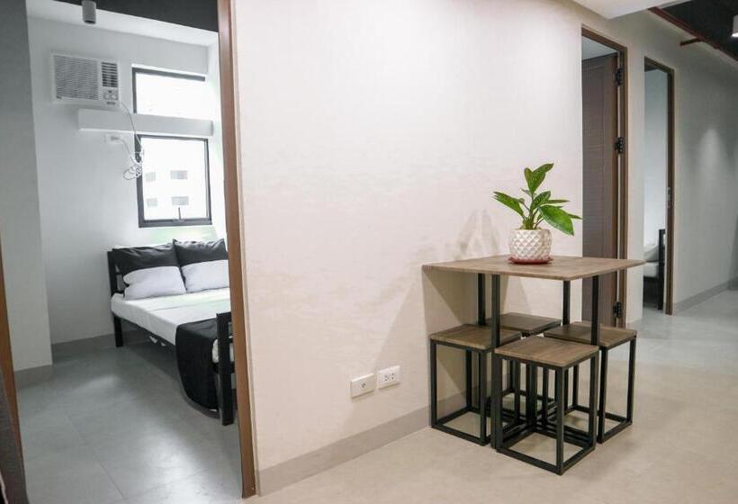 Hotel The Grid Co Living Managed By Hii