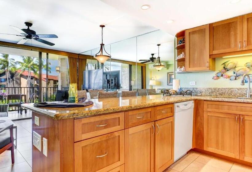 Papakea K303 2bed/2bath Stunning Ocean & Pool Views