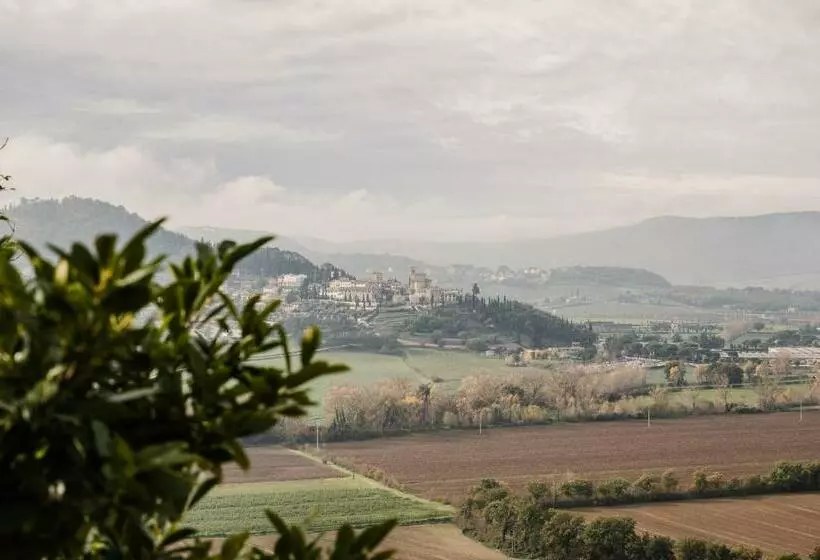 Retkeilymaja Locanda Mescoglia