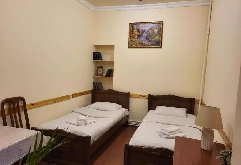 Hotelli Ani Guesthouse