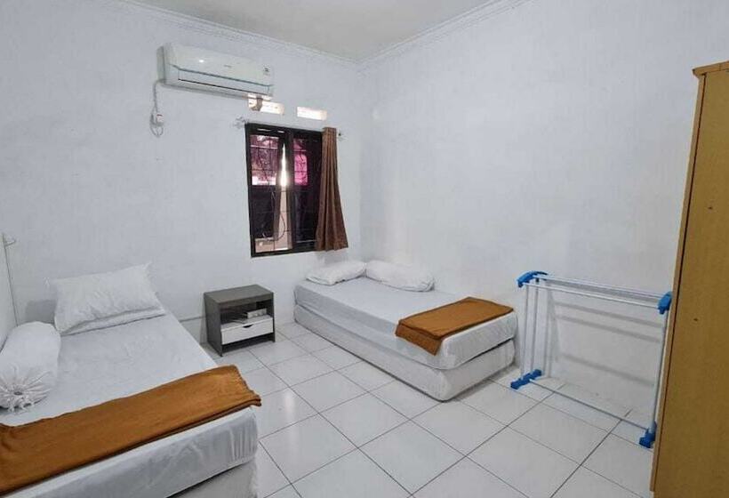 فندق Express O 92035 Rumah Singgah 8b Syariah