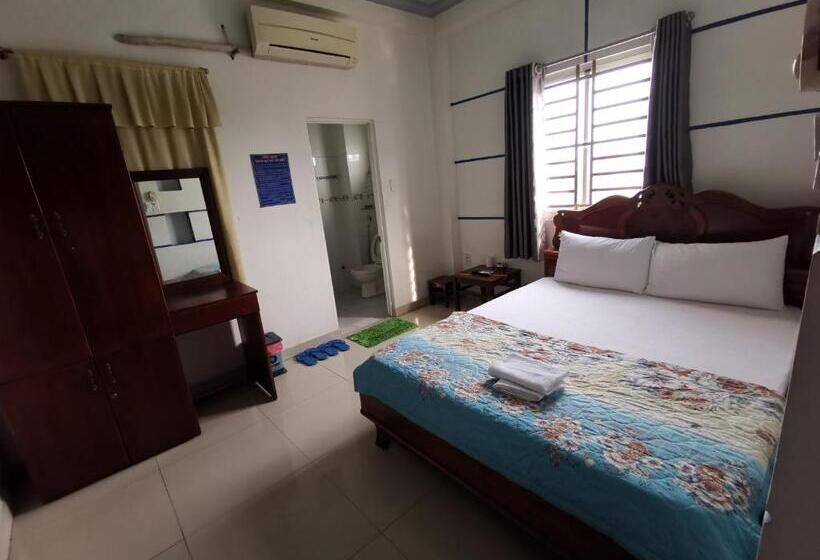 هتل Khách Sạn Hoa Cúc