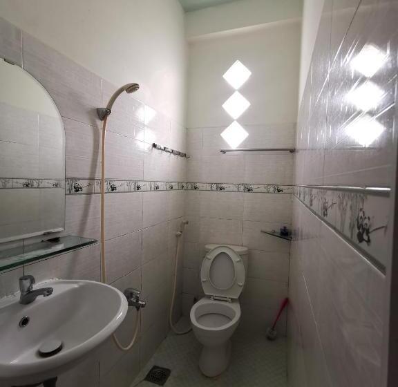 هتل Khách Sạn Hoa Cúc