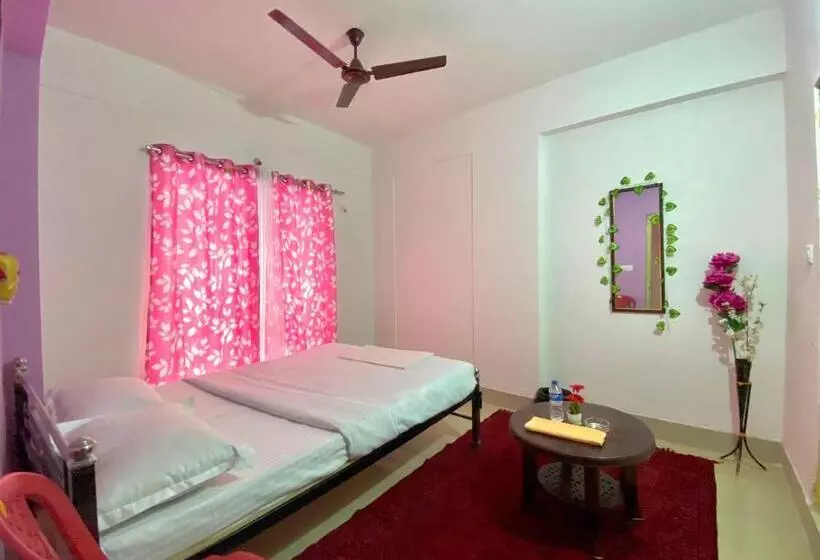 Hotelli Oyo Cozy Guest House