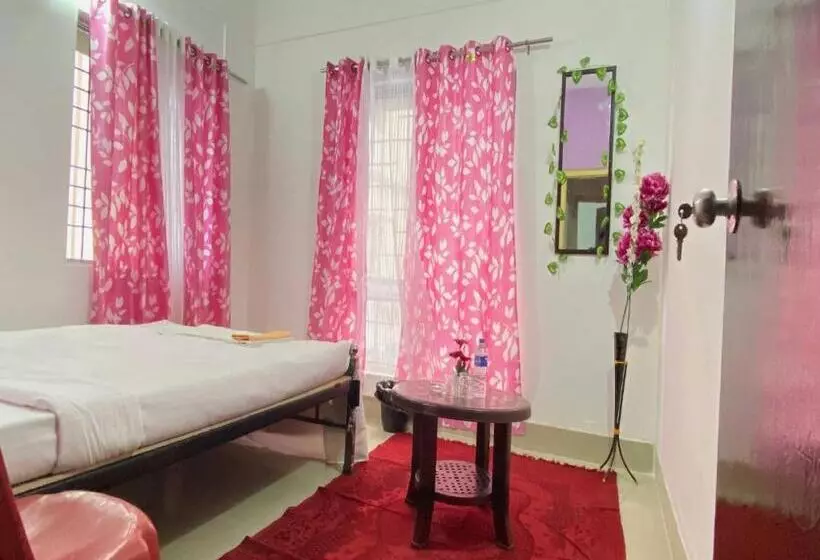Hotelli Oyo Cozy Guest House