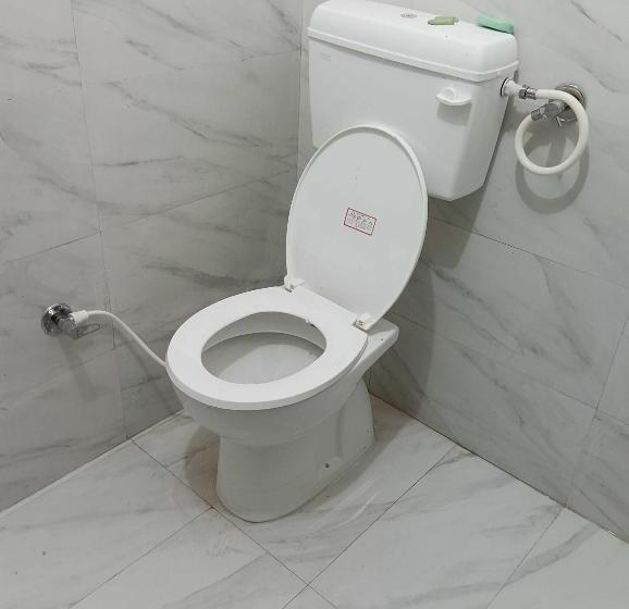 ホテル Oyo  Sky Bird