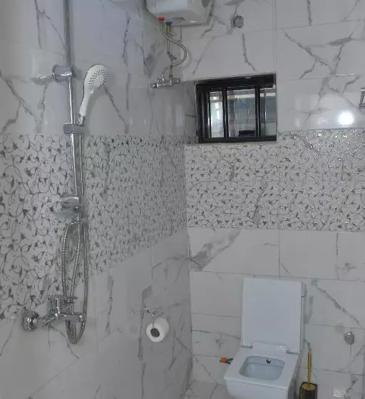 هتل Sakura Apartment