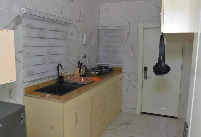 هتل Sakura Apartment