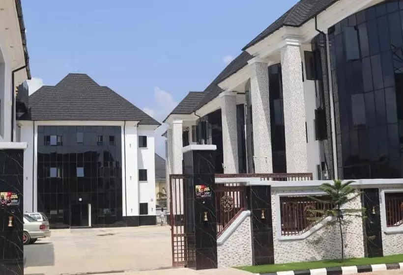 هتل Sakura Apartment