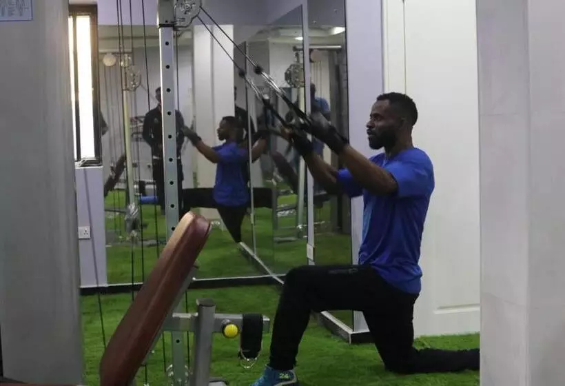 هتل Sakura Apartment