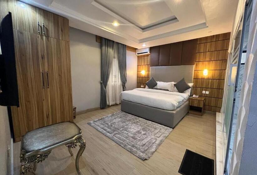 هتل Sakura Apartment