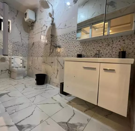 هتل Sakura Apartment