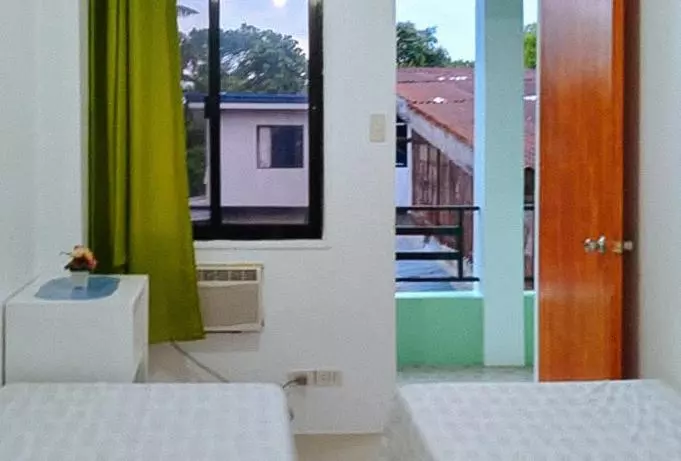 ホテル Sinoben Apartments By Reddoorz