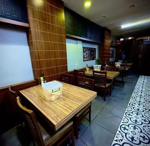 Otel Ni̇l Firat