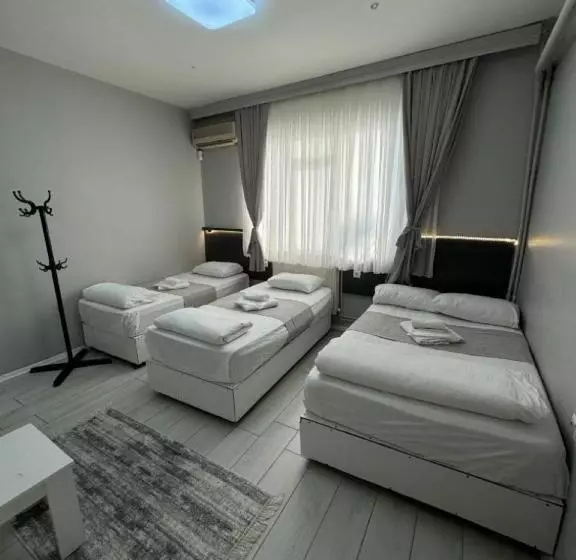 Otel Ni̇l Firat