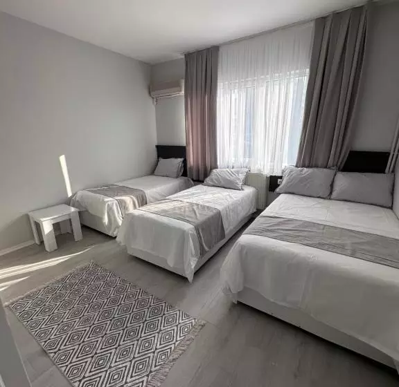 Otel Ni̇l Firat