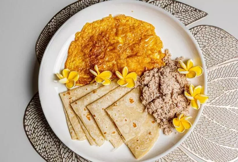 پانسیون Ahiva Village