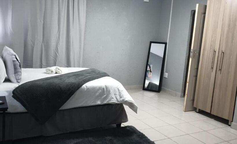 펜션 Tsamatiku Villa Guesthouse