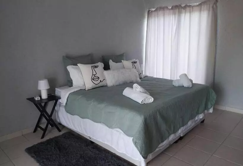 Majatalo Tsamatiku Villa Guesthouse