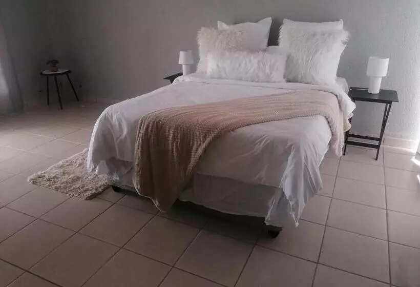 Majatalo Tsamatiku Villa Guesthouse