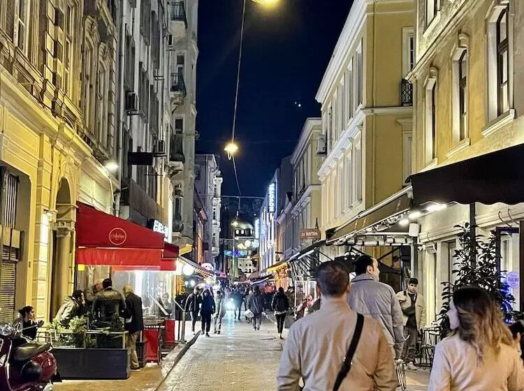 Port Galata Suites