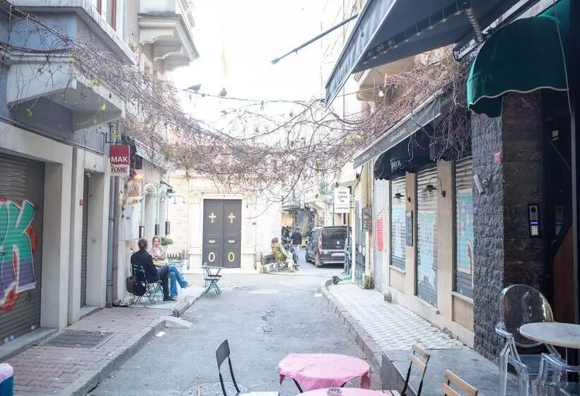 Port Galata Suites