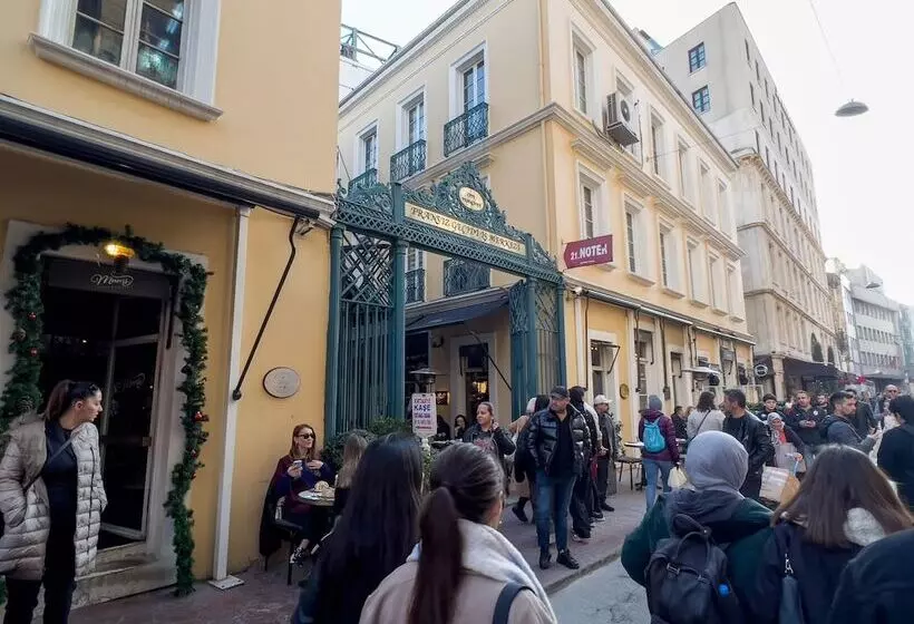 Port Galata Suites
