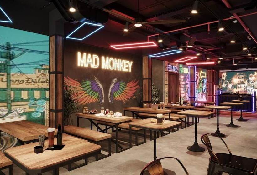 Mad Monkey Hanoi Hostel