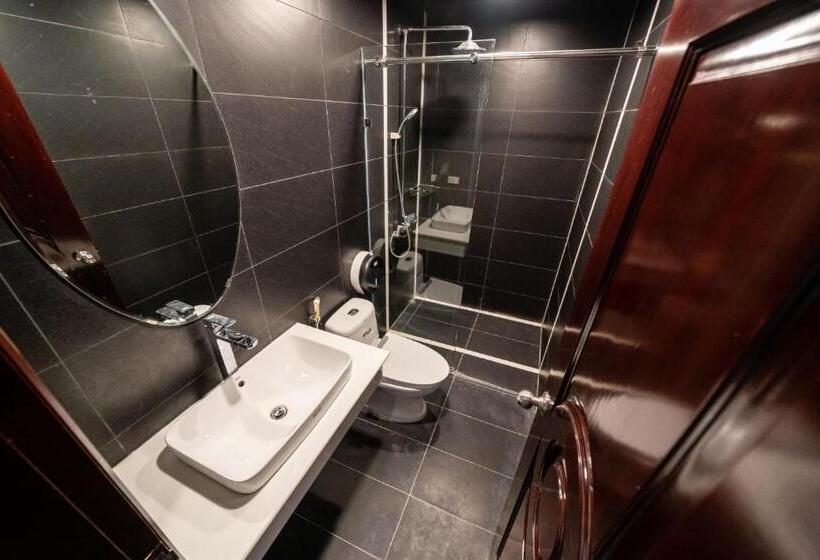 Mad Monkey Hanoi Hostel