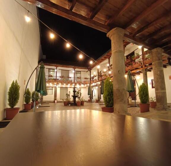 فندق Casona Tobar