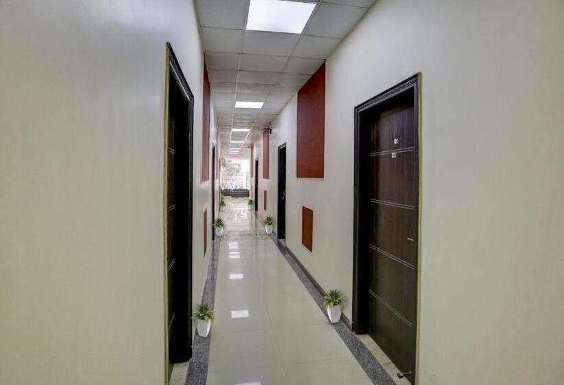 هتل Collection O Pantao Stays