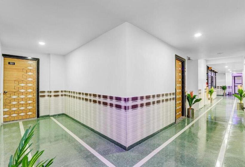 Hotel Spot On 704034  Krishna