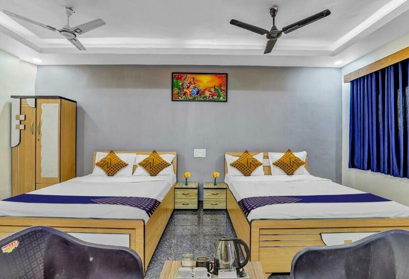 Hotel Spot On 704034  Krishna