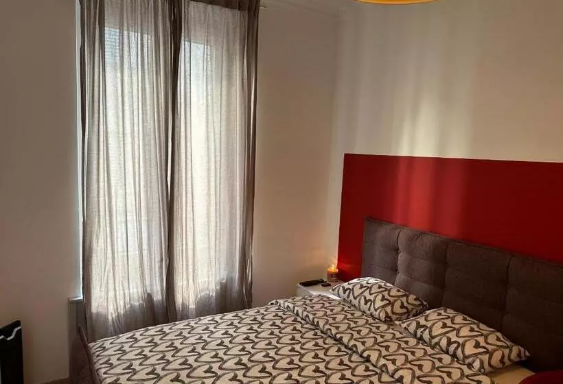 پانسیون Qdb Geneve Hyper Centre