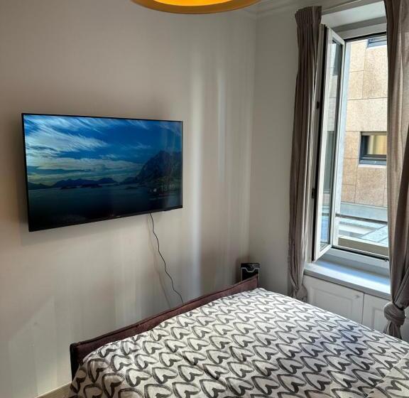 پانسیون Qdb Geneve Hyper Centre