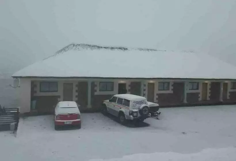 تختخواب و صبحانه Highlands Lodge