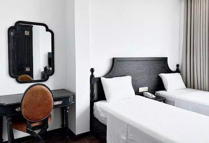 Eden Hotel Cát Bà