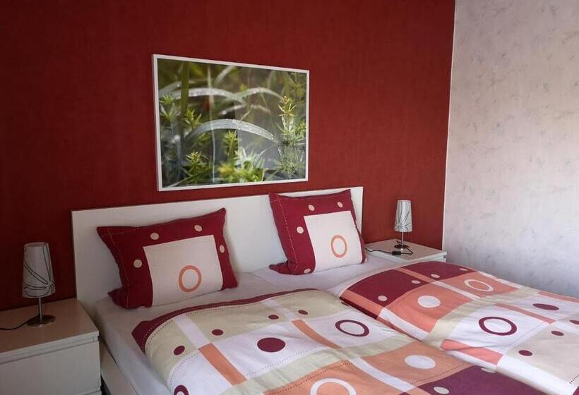 Отель Gasthaus Pension Schumbert