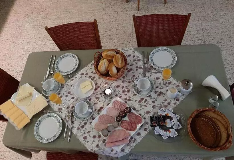 ホテル Gasthaus Pension Schumbert