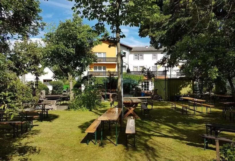ホテル Gasthaus Pension Schumbert