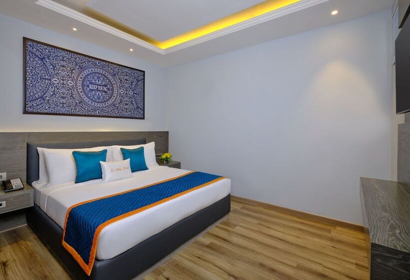 Hotel Zone By The Park Pathankot