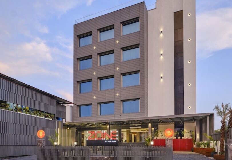 Hotel Zone By The Park Pathankot