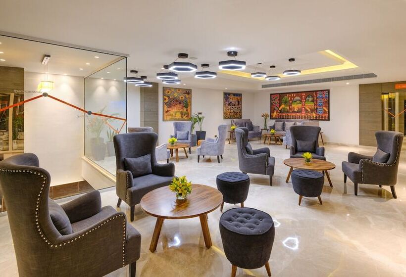 Hotel Zone By The Park Pathankot