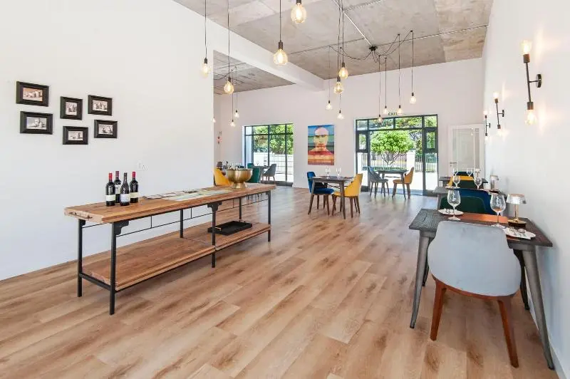 Majatalo Glow Boutique Suites & Guesthouse