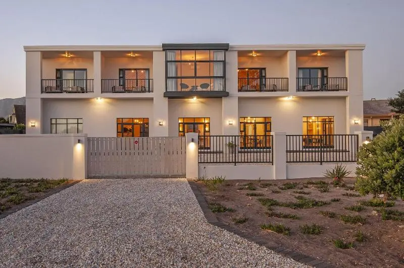 Majatalo Glow Boutique Suites & Guesthouse