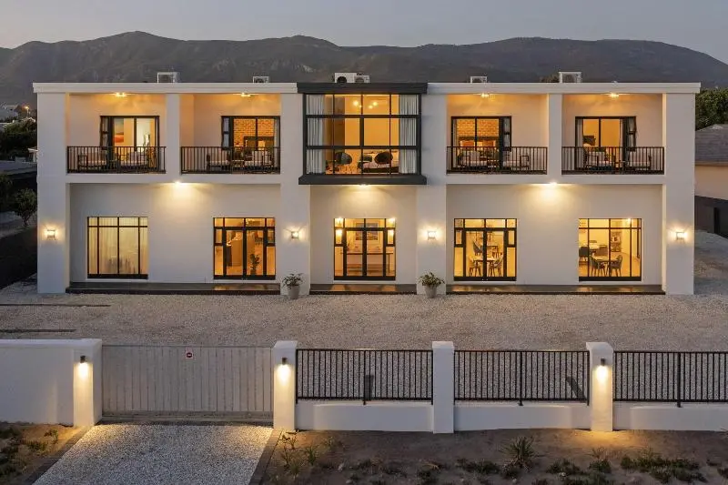 Majatalo Glow Boutique Suites & Guesthouse